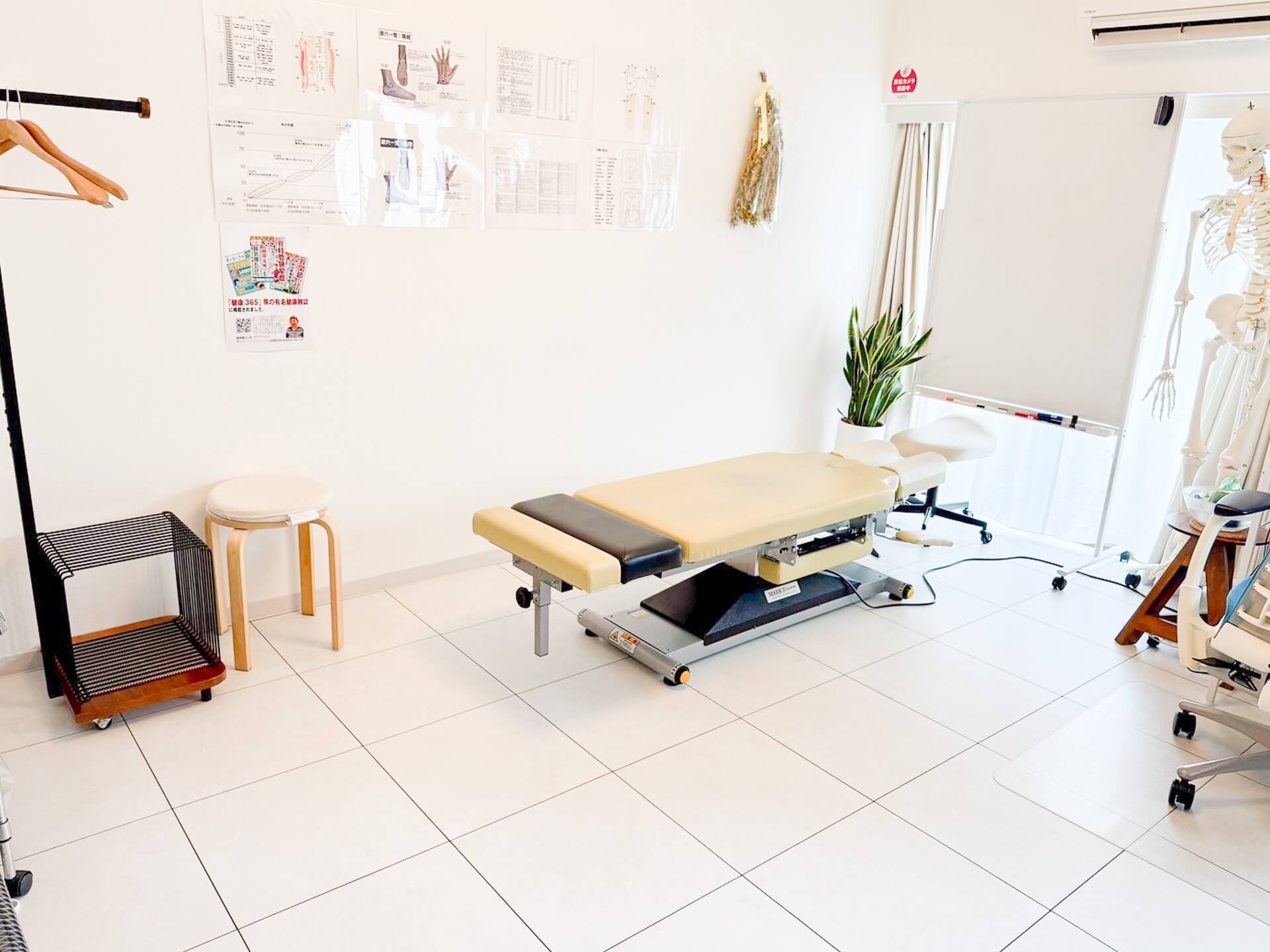清潔で綺麗な施術室